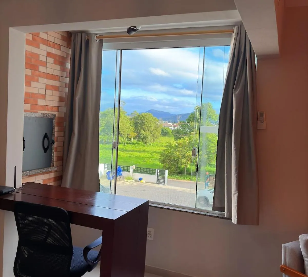 Apartment With Air Conditioning, Wi-Fi In Campeche And Free Parking Florianópolis